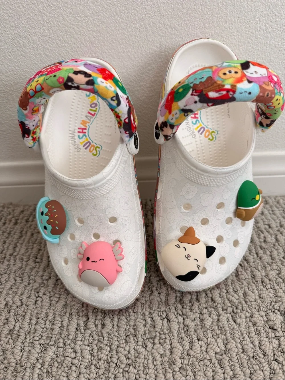 CROCS x SQUISHMALLOWS | White Clog Shoes with Colorful Character Jibbitz - Picture 8 of 12